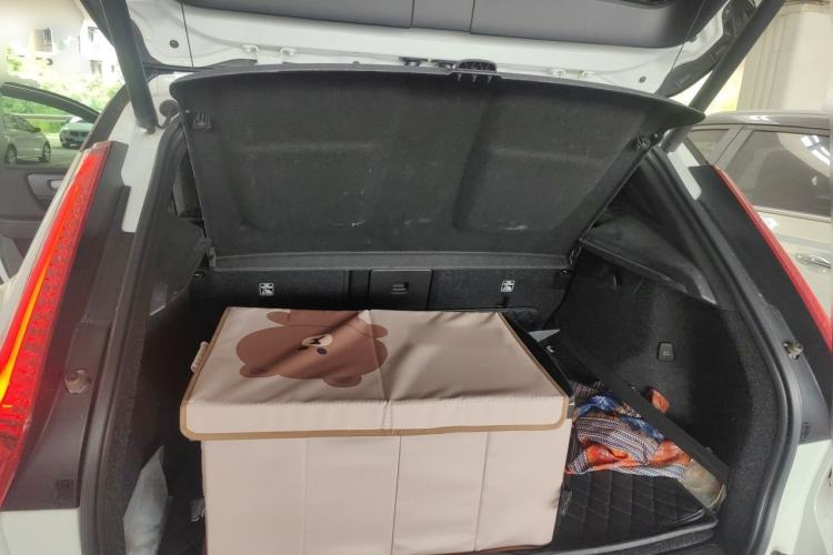 Used Volvo XC40 2020 T4 4x4 Smart Luxury Sport Edition Trunk