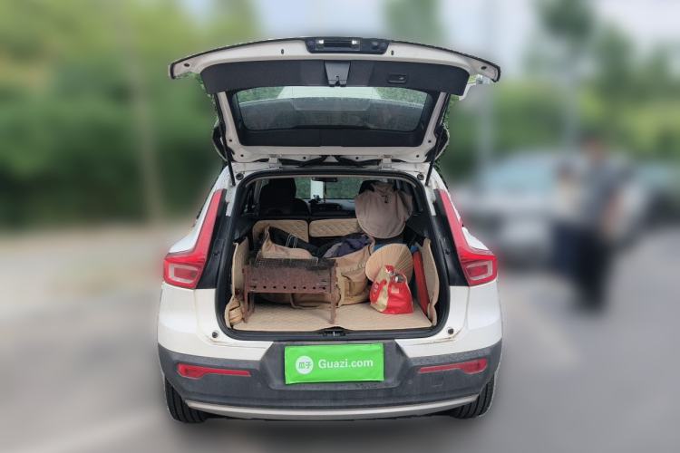 Used Volvo XC40 2020 T3 Zhiyuan Luxury Edition Trunk