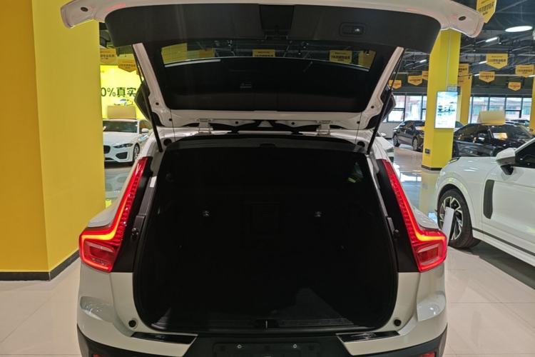 Used Volvo XC40 2020 T3 Zhiyuan Luxury Edition Trunk