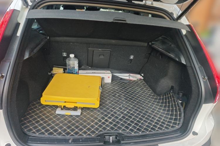 Used Volvo XC40 2020 T4 Four-Wheel Drive Smart Luxury Edition Trunk