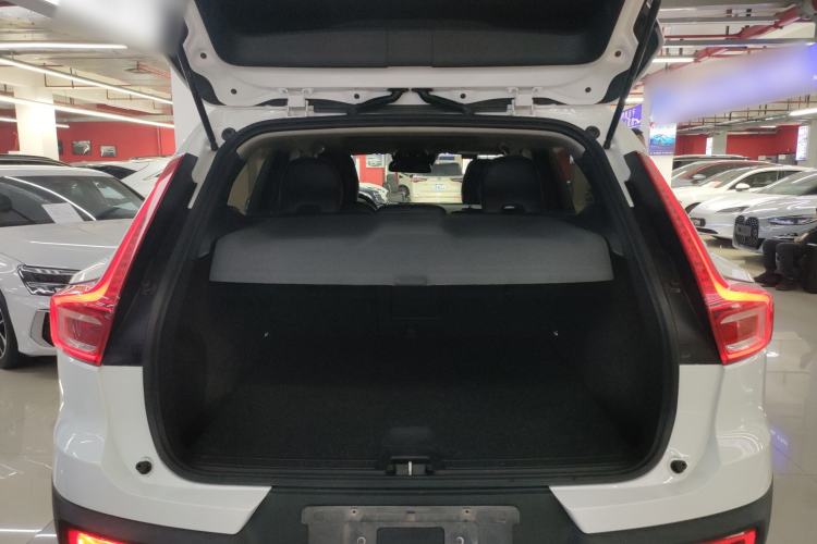 Used Volvo XC40 2020 T3 Smart & Stylish Edition Trunk