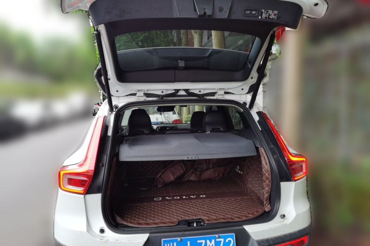 Used Volvo XC40 2020 T4 Four-Wheel Drive Smart Luxury Edition Trunk