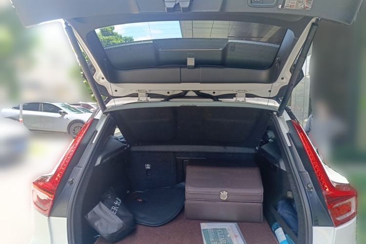 Used Volvo XC40 2020 T5 4x4 Zhiya Sport Edition Trunk