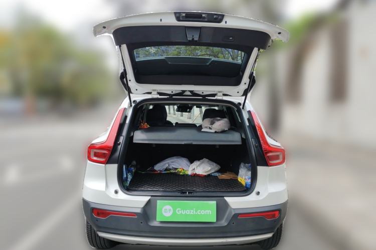 Used Volvo XC40 2020 T3 Zhiyuan Luxury Edition Trunk