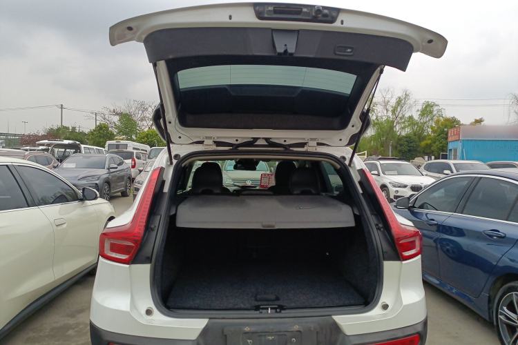 Used Volvo XC40 2020 T3 Zhiyuan Luxury Edition Trunk
