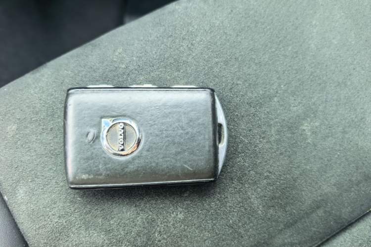 Used Volvo XC40 2020 T4 4x4 Smart Luxury Sport Edition Vehicle Key
