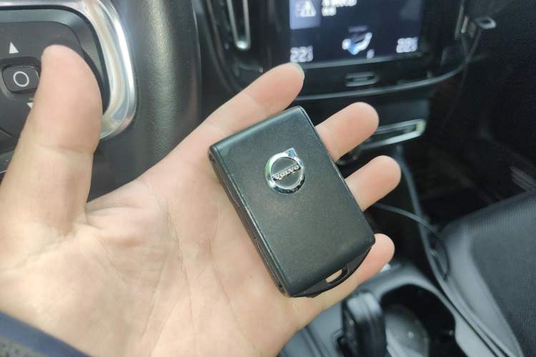 Used Volvo XC40 2020 T3 Smart & Stylish Edition Vehicle Key