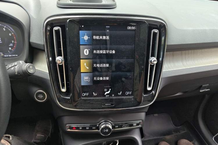 Used Volvo XC40 2021 T4 Four-Wheel Drive Smart Luxury Edition Audio And AC Panel