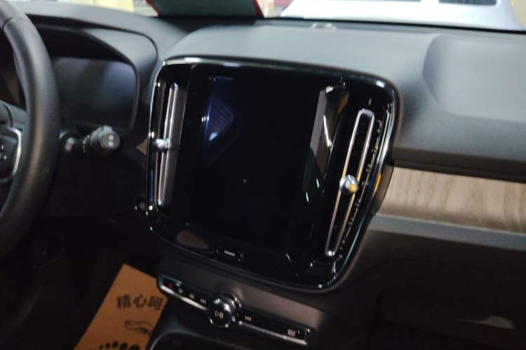 Used Volvo XC40 2021 T3 Zhiyuan Luxury Edition Audio And AC Panel