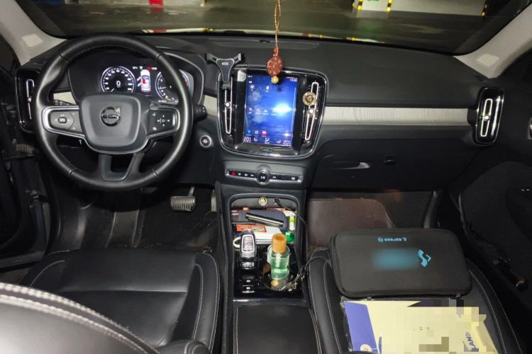 Used Volvo XC40 2021 T4 Four-Wheel Drive Smart Luxury Edition Center Console