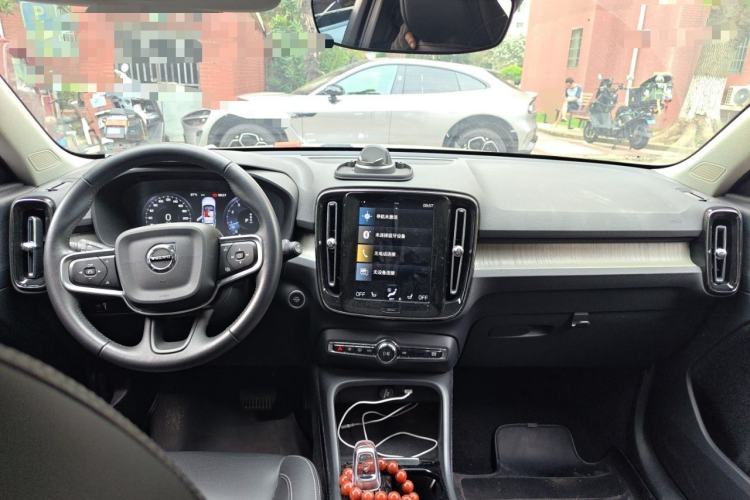 Used Volvo XC40 2021 T4 Four-Wheel Drive Smart Luxury Edition Center Console