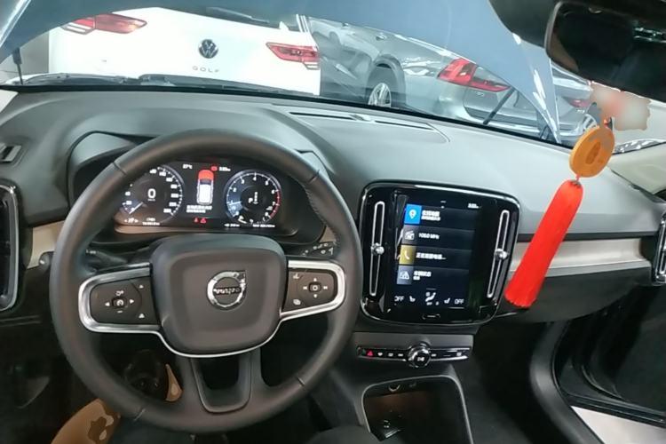Used Volvo XC40 2021 T4 Four-Wheel Drive Smart Luxury Edition Center Console