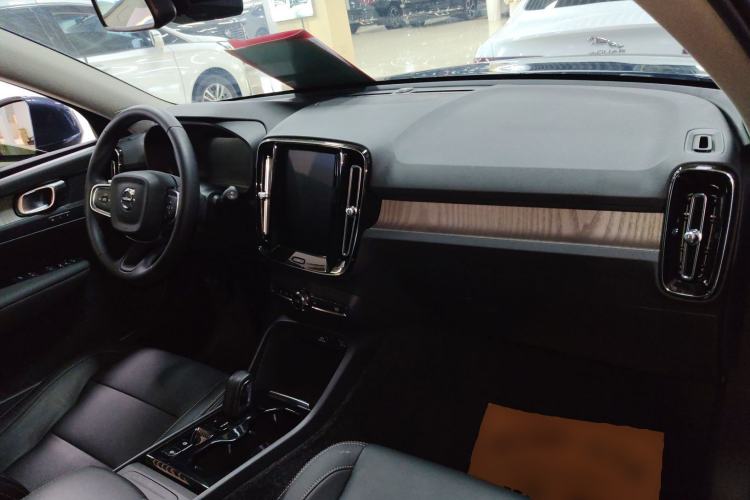 Used Volvo XC40 2021 T3 Zhiyuan Luxury Edition Center Console