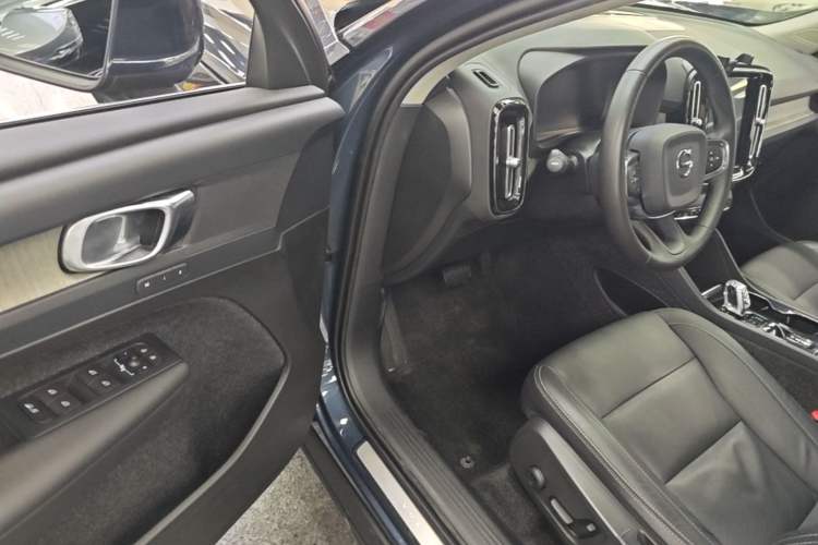 Used Volvo XC40 2021 T4 Four-Wheel Drive Smart Luxury Edition Driver Seat