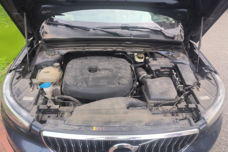 Used Volvo XC40 2021 T4 4x4 SmartDrive Fashion Edition Engine Bay