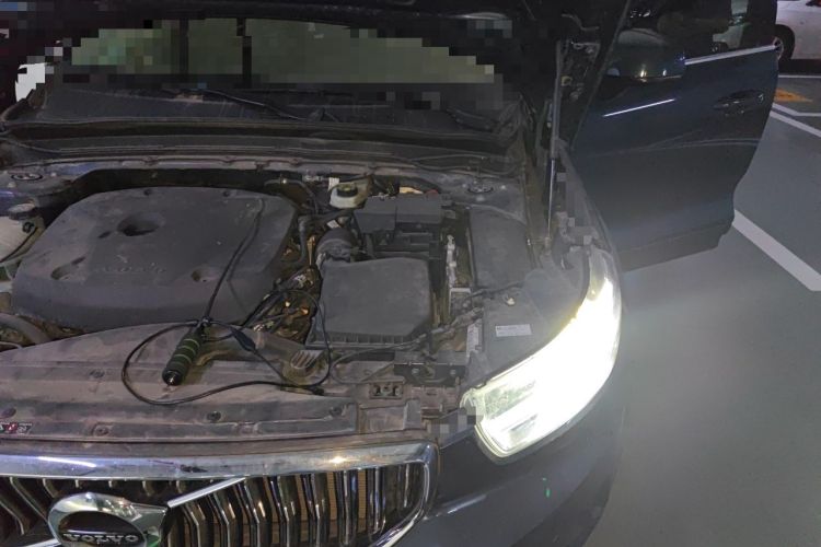 Used Volvo XC40 2021 T4 Four-Wheel Drive Smart Luxury Edition Engine Bay Left