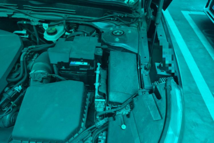 Used Volvo XC40 2021 T4 Four-Wheel Drive Smart Luxury Edition Engine Bay Left