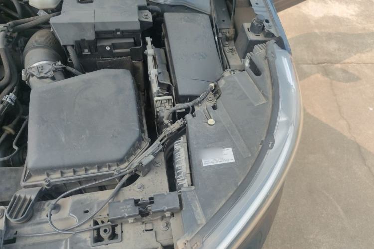 Used Volvo XC40 2021 T4 4x4 SmartDrive Fashion Edition Engine Bay Left
