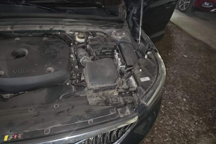 Used Volvo XC40 2021 T4 Four-Wheel Drive Smart Luxury Edition Engine Bay Left