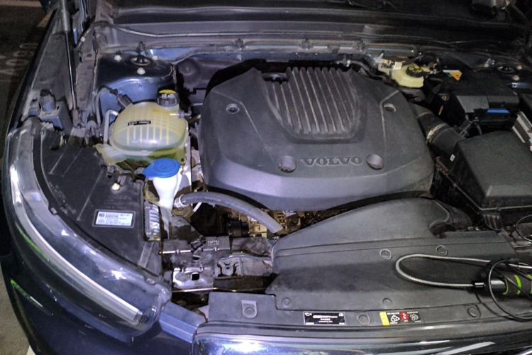 Used Volvo XC40 2021 T3 Zhiyuan Luxury Edition Engine Bay Right