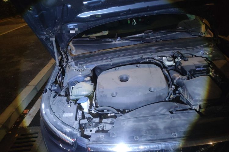 Used Volvo XC40 2021 T4 Four-Wheel Drive Smart Luxury Edition Engine Bay Right