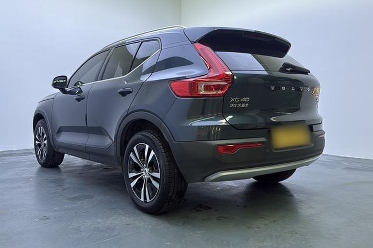 Used Volvo XC40 2021 T4 4x4 SmartDrive Fashion Edition Exterior 5