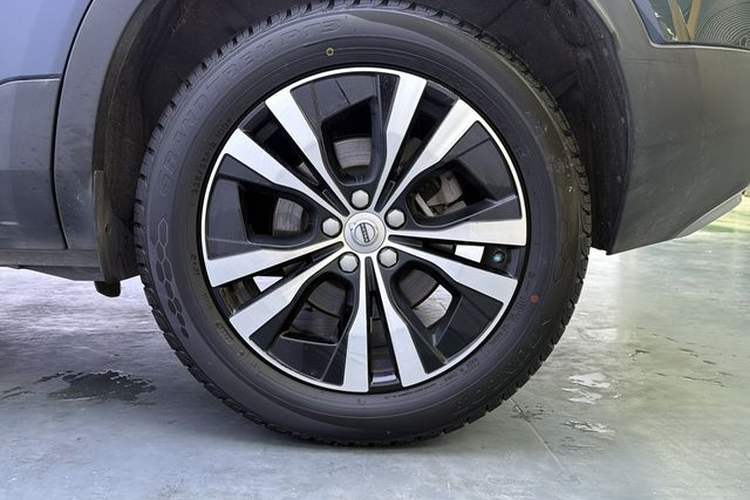 Used Volvo XC40 2021 T4 4x4 SmartDrive Fashion Edition Exterior 9