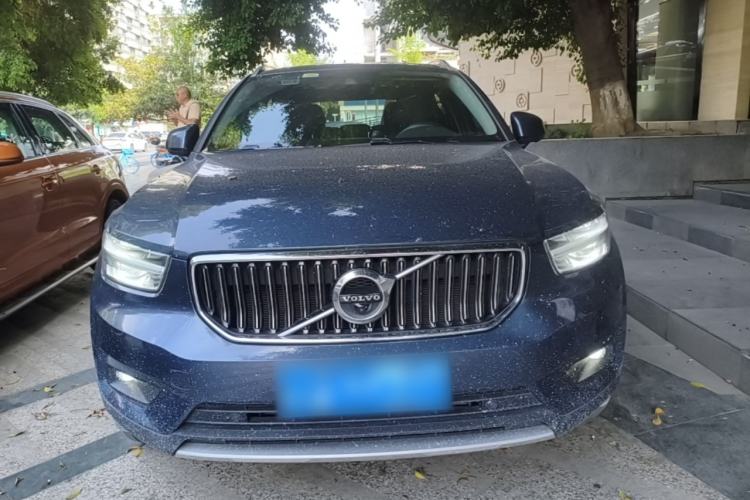 Used Volvo XC40 2021 T4 Four-Wheel Drive Smart Luxury Edition Front
