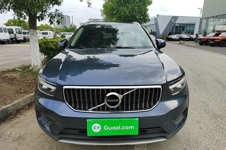 Used Volvo XC40 2021 T4 4x4 SmartDrive Fashion Edition Front