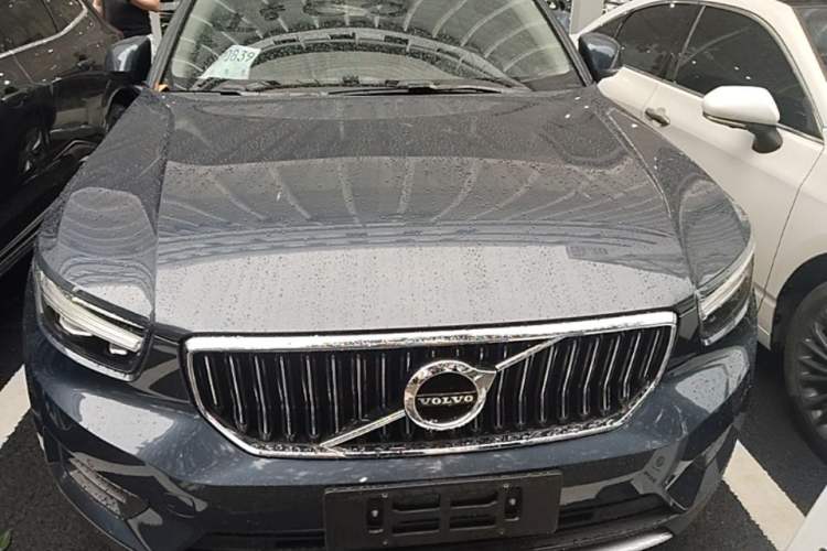 Used Volvo XC40 2021 T4 4x4 SmartDrive Fashion Edition Front