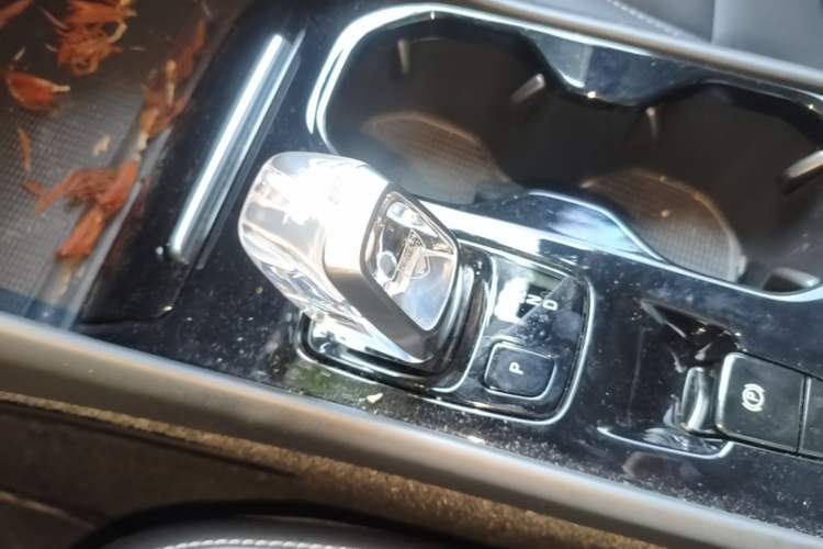 Used Volvo XC40 2021 T4 Four-Wheel Drive Smart Luxury Edition Gear Lever
