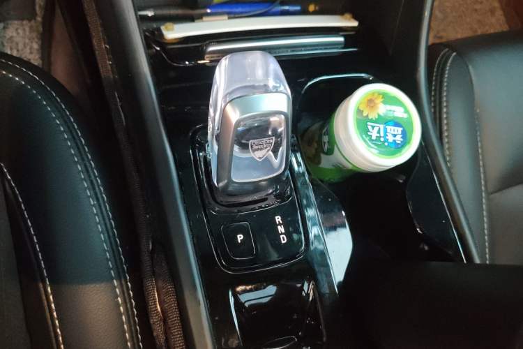 Used Volvo XC40 2021 T4 Four-Wheel Drive Smart Luxury Edition Gear Lever