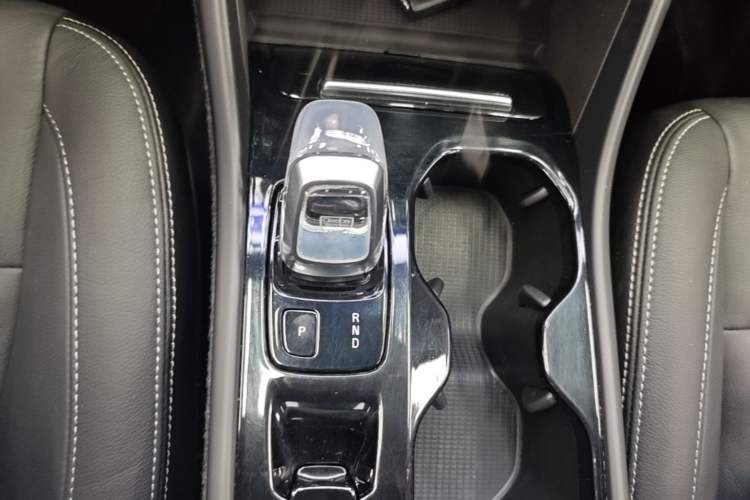 Used Volvo XC40 2021 T4 Four-Wheel Drive Smart Luxury Edition Gear Lever