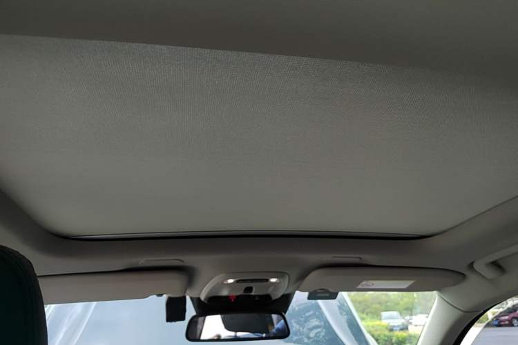Used Volvo XC40 2021 T4 4x4 SmartDrive Fashion Edition Headliner