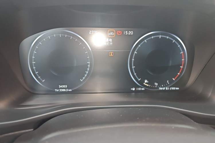 Used Volvo XC40 2021 T4 Four-Wheel Drive Smart Luxury Edition Instrument Cluster