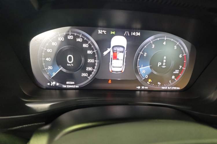 Used Volvo XC40 2021 T4 Four-Wheel Drive Smart Luxury Edition Instrument Cluster