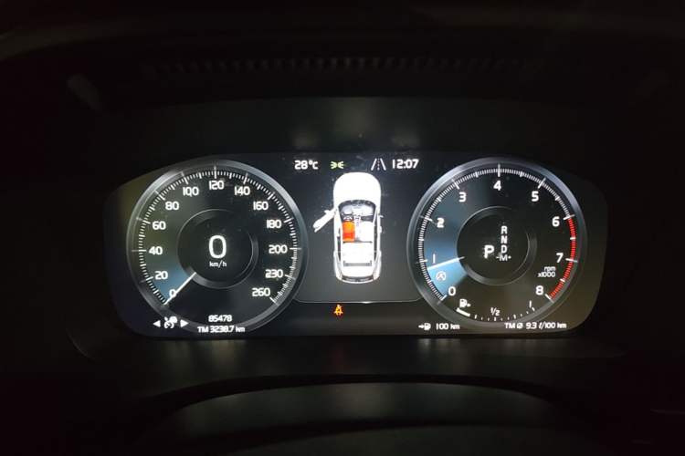 Used Volvo XC40 2021 T4 Four-Wheel Drive Smart Luxury Edition Instrument Cluster