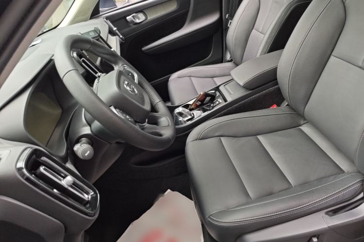 Used Volvo XC40 2021 T4 Four-Wheel Drive Smart Luxury Edition Left Front Seat