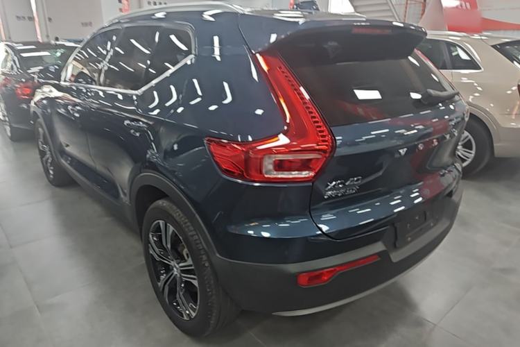 Used Volvo XC40 2021 T4 Four-Wheel Drive Smart Luxury Edition Rear Left 45 Deg