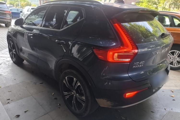 Used Volvo XC40 2021 T4 Four-Wheel Drive Smart Luxury Edition Rear Left 45 Deg