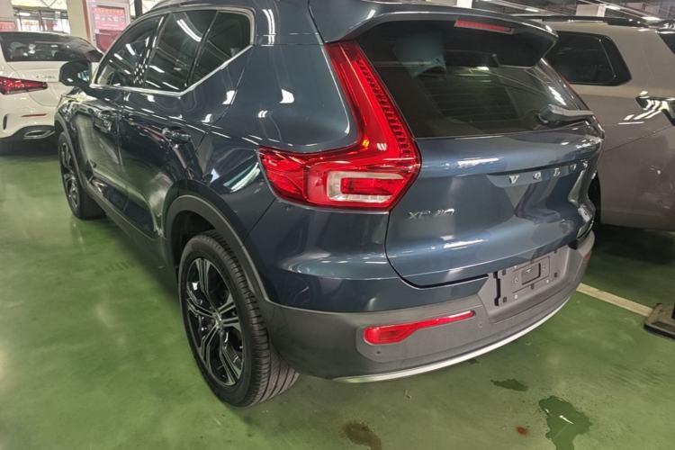 Used Volvo XC40 2021 T4 Four-Wheel Drive Smart Luxury Edition Rear Left 45 Deg