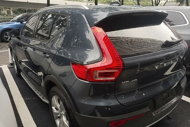 Used Volvo XC40 2021 T4 4x4 SmartDrive Fashion Edition Rear Left 45 Deg
