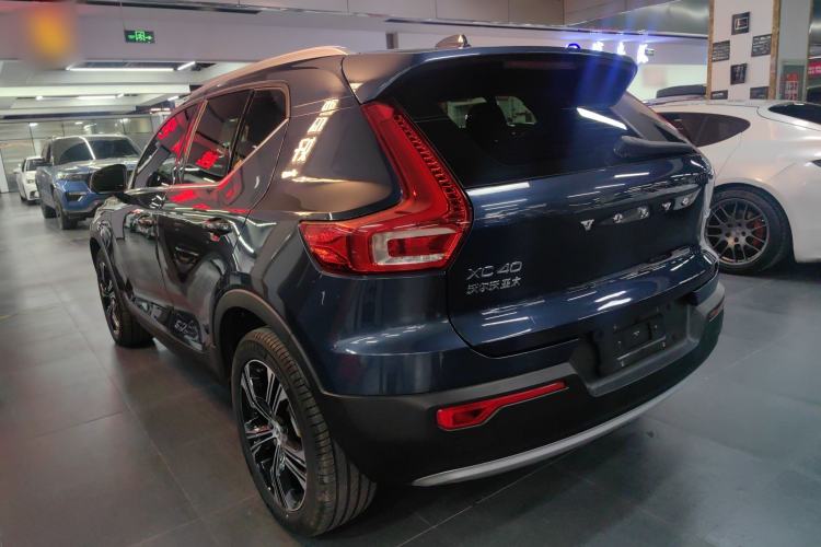 Used Volvo XC40 2021 T4 Four-Wheel Drive Smart Luxury Edition Rear Left 45 Deg