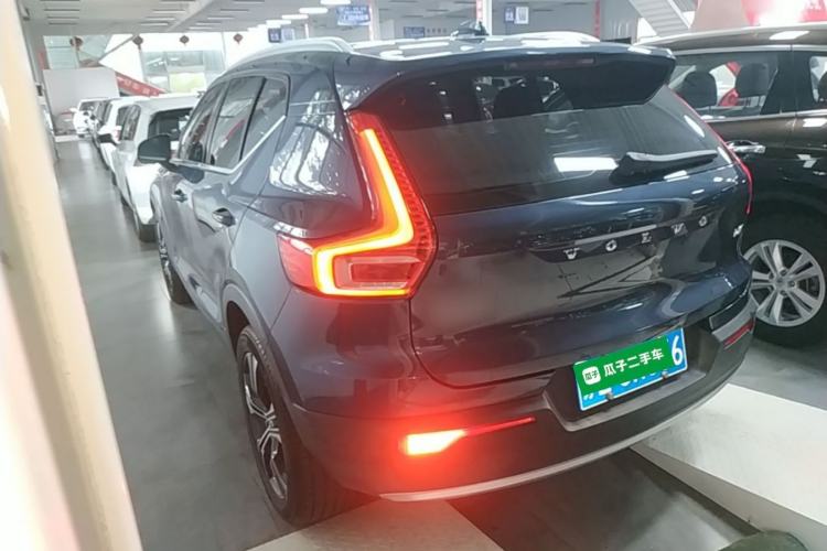 Used Volvo XC40 2021 T4 Four-Wheel Drive Smart Luxury Edition Rear Left 45 Deg