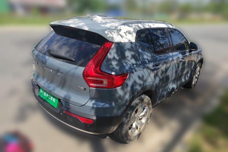 Used Volvo XC40 2021 T4 4x4 SmartDrive Fashion Edition Rear Right 45 Deg