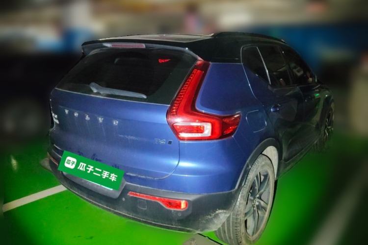 Used Volvo XC40 2021 T4 Four-Wheel Drive Smart & Sporty Edition Rear Right 45 Deg