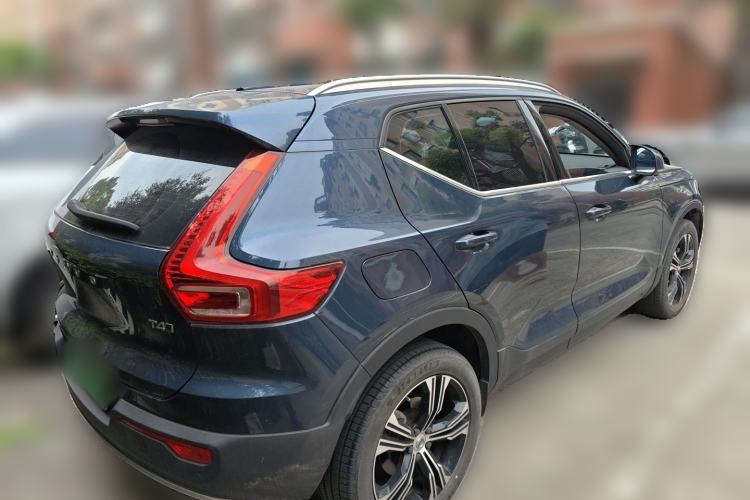 Used Volvo XC40 2021 T4 Four-Wheel Drive Smart Luxury Edition Rear Right 45 Deg