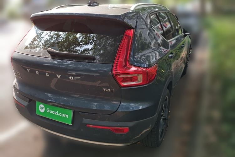 Used Volvo XC40 2021 T4 Four-Wheel Drive Smart Luxury Edition Rear Right 45 Deg