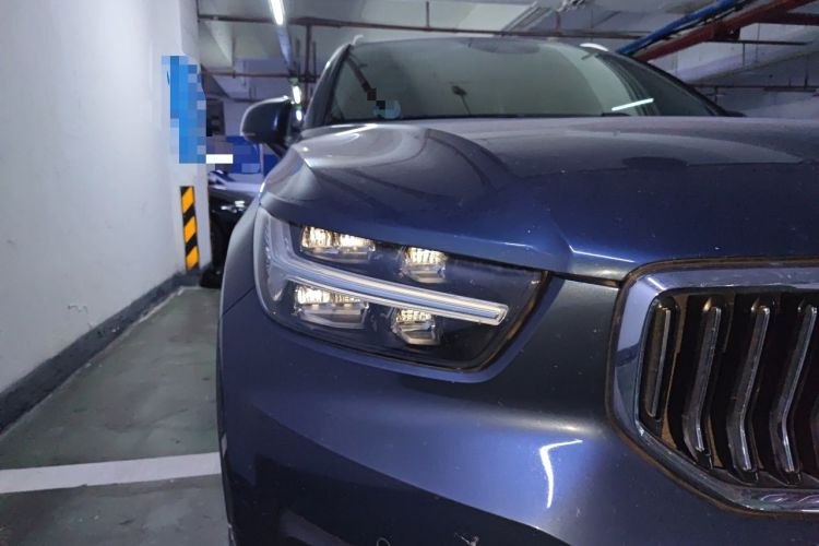 Used Volvo XC40 2021 T4 Four-Wheel Drive Smart Luxury Edition Right Front Headlight