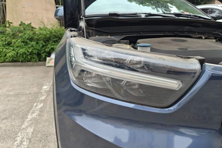 Used Volvo XC40 2021 T4 Four-Wheel Drive Smart Luxury Edition Right Front Headlight